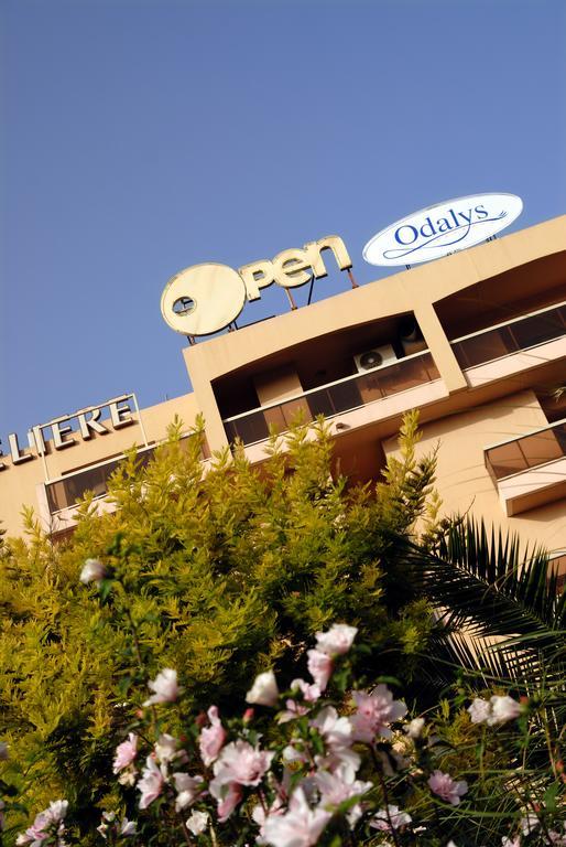 Residence Odalys Open Golfe Juan Ngoại thất bức ảnh
